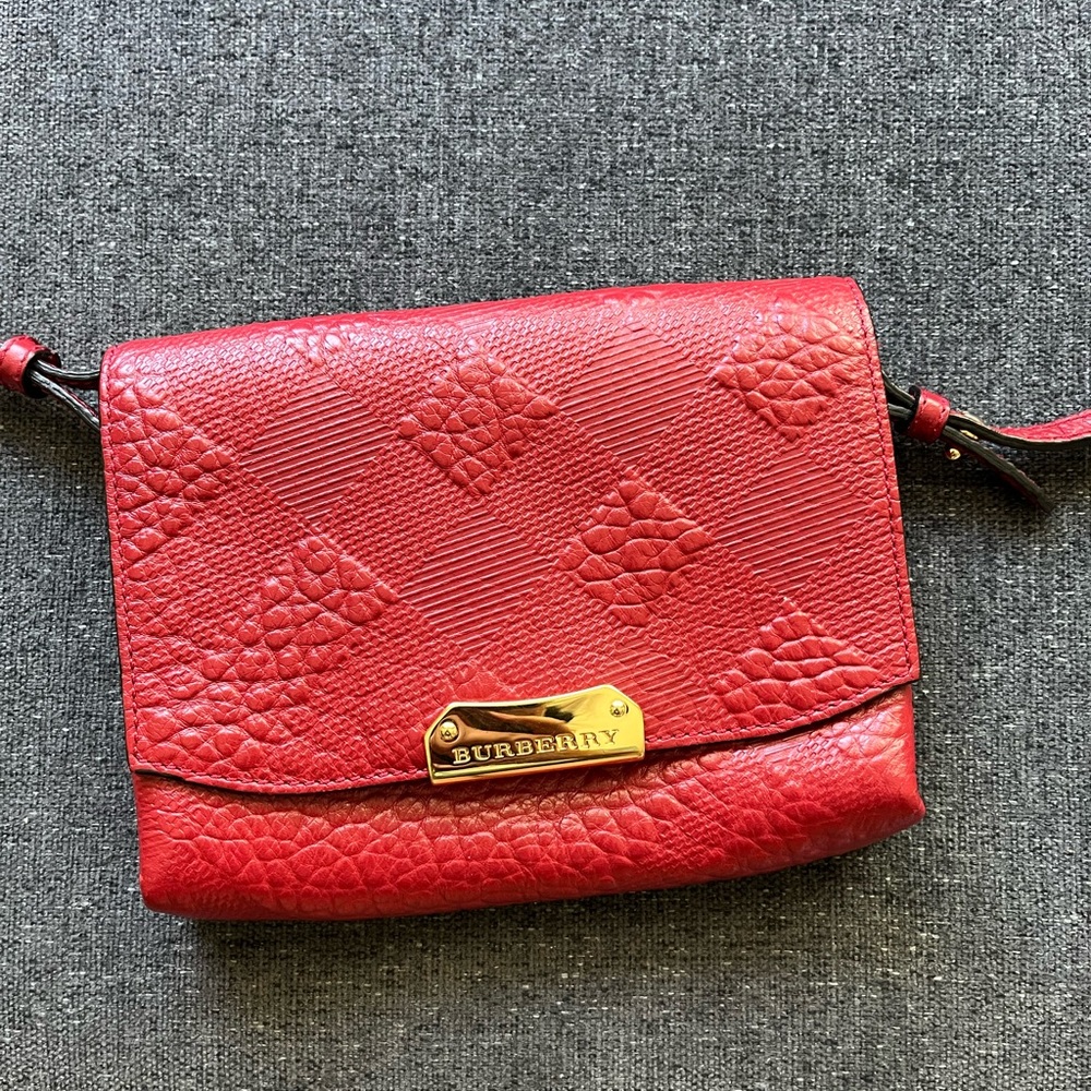 Authentic Burberry cross body bad